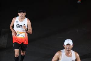 BIB: 483, 23210
                            <button type="button" onclick="openModal(23002086)" class="btn btn-primary btn-sm float-right btn-popup" data-toggle="modal" data-target=".modal-high-quality">
                        <i class="fas fa-shopping-cart"></i> Add to Cart
                    </button>
                                            <button type="button" onclick="isThisMe(23002086, true)" class="btn btn-success btn-sm float-right btn-popup btn-isme hidden" data-toggle="tooltip" data-placement="bottom" title="นี่คือรูปของคุณใช่ไหม คลิกที่นี่เพื่อเอาเข้าอัลบั้ม">
                        <i class="fas fa-plus"></i> Add to album
                    </button>
                    <button type="button" onclick="isThisMe(23002086, false)" class="btn btn-warning btn-sm float-right btn-popup btn-isnotme hidden">
                        <i class="fas fa-ban"></i> Remove from album
                    </button>